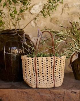 Shooting in Marseille production service