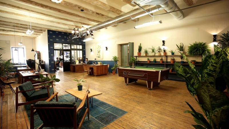 Bureaux et espaces de coworking disponible à la location dans le panier à Marseille