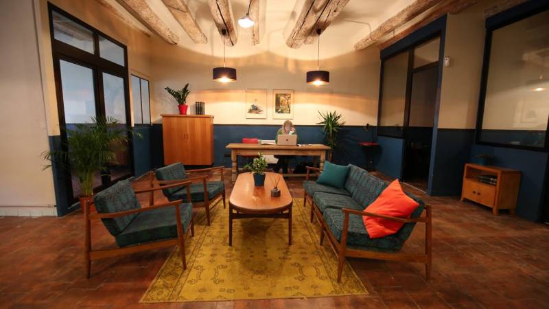 Bureaux et espaces de coworking disponible à la location dans le panier à Marseille