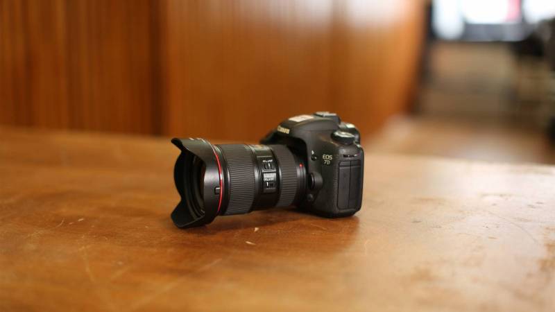 The EOS 7D Mark I available near to Monaco