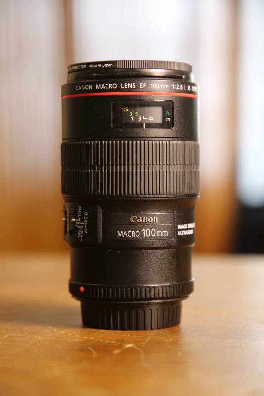 CANON EF 100mm 1:2.8 L RENTAL