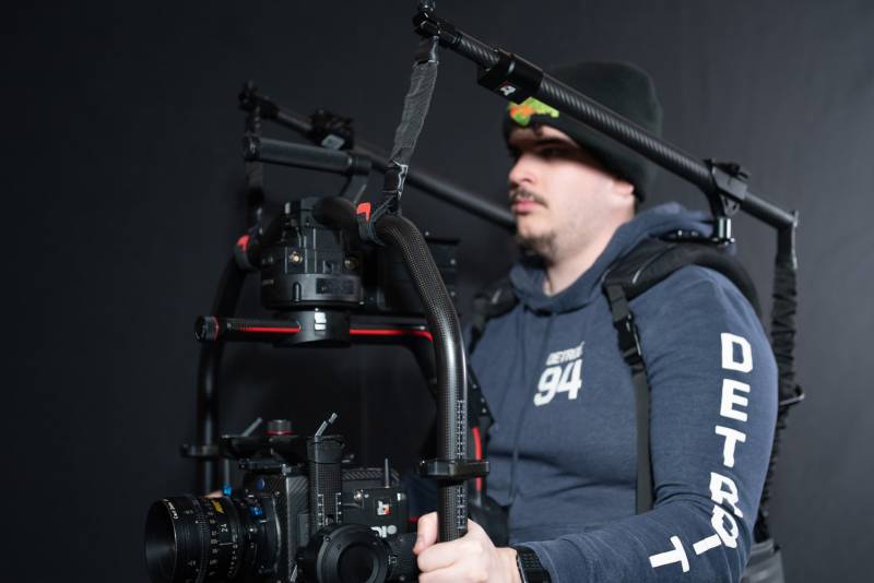 READYRIG GS PRO ARM AVAILABLE FOR RENTAL