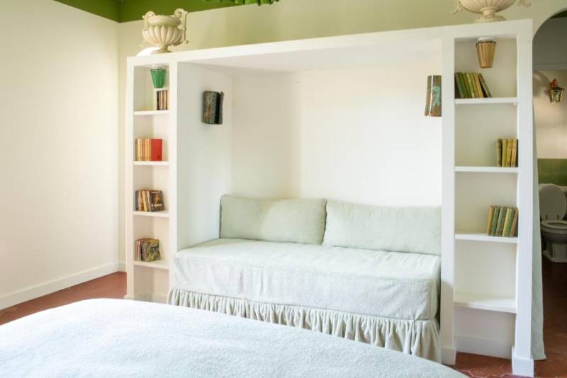 Location scouting // A retro-design filming location in Marseille