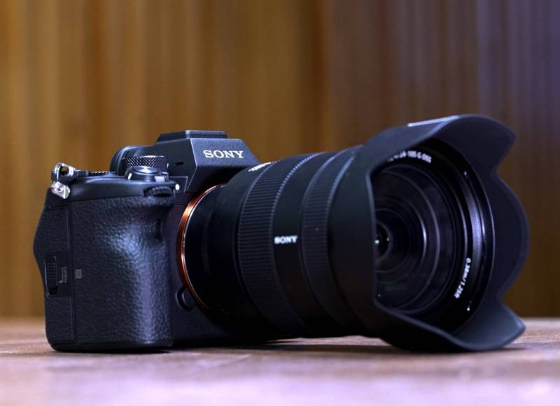 SONY FE 24-105 AND 70-200 G OPTICS IS AVAILABLE FOR RENT  IN SOUTH OF FRANCE
