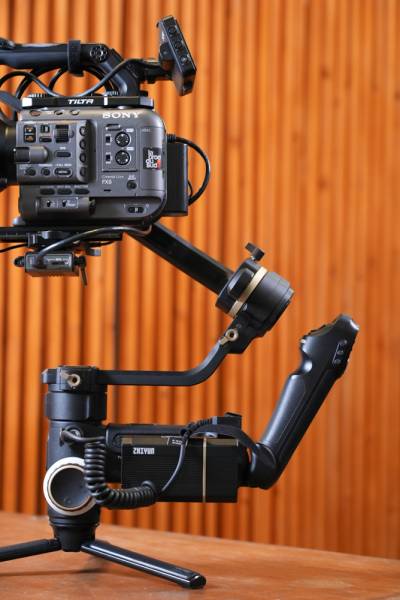 French_production_service_camera_rental_available_right_now_in_france_paris_marseille_bordeaux_montpellier_cannes_monaco