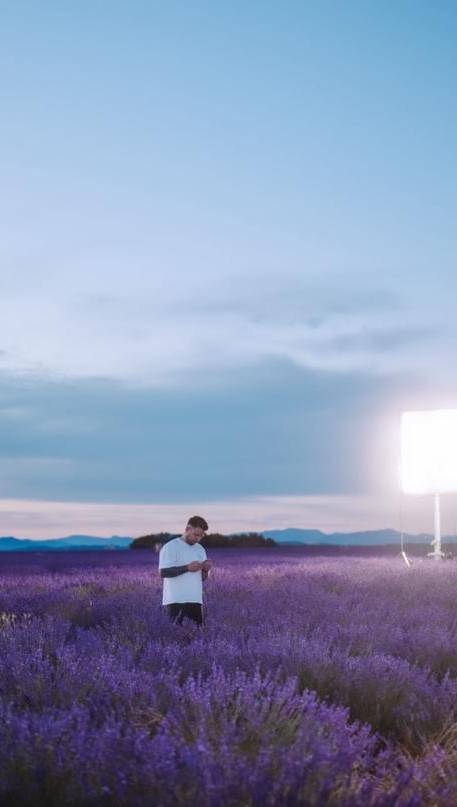 Want to shoot in the lavenders fields ? contact French production service