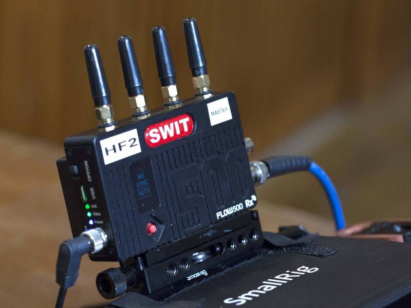 A specially designed video feedback configuration for the pointer.