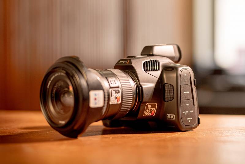 Want to rent a compact and powerful camera ? The Blackmagic Pocket Cinema Camera 6K Pro is made for you !